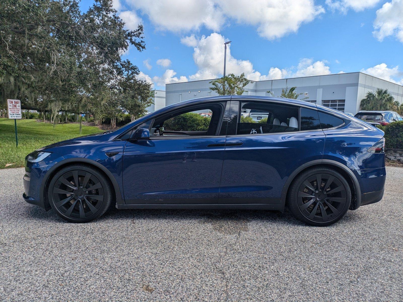 2023 Tesla Model X Vehicle Photo in Sarasota, FL 34231