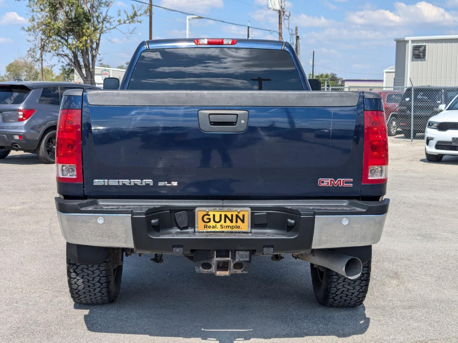 2011 GMC Sierra 2500 HD Vehicle Photo in Seguin, TX 78155