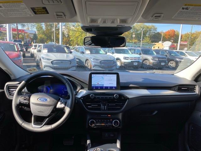 2022 Ford Escape Vehicle Photo in Mahwah, NJ 07430-1343