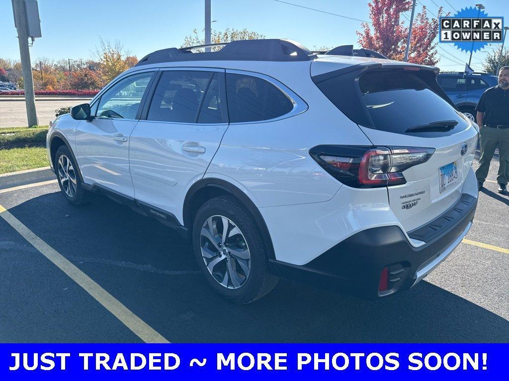 2022 Subaru Outback Vehicle Photo in Saint Charles, IL 60174