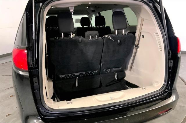 2022 Chrysler Voyager Vehicle Photo in Kansas City, MO 64114