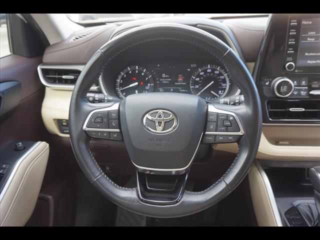 2021 Toyota Highlander Vehicle Photo in TAMPA, FL 33612-3404