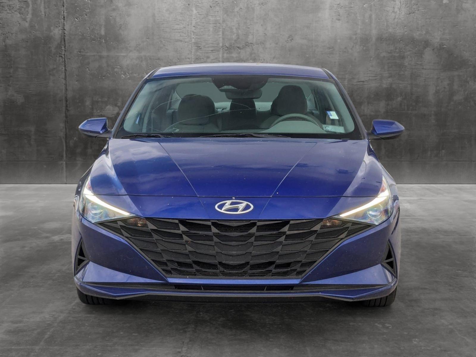 2023 Hyundai ELANTRA Vehicle Photo in St. Petersburg, FL 33713