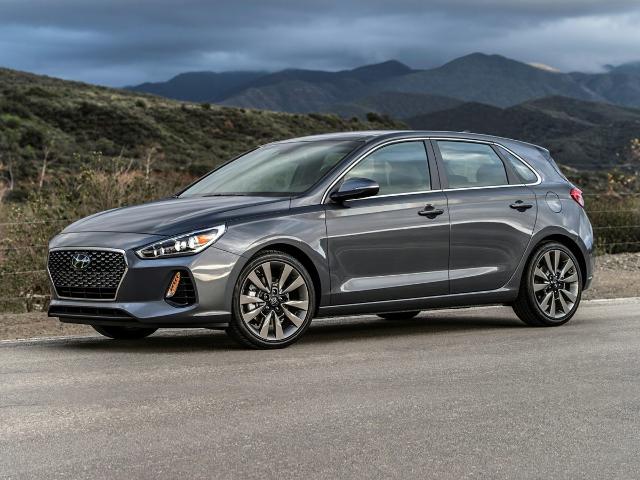 2020 Hyundai ELANTRA GT Vehicle Photo in Lees Summit, MO 64086