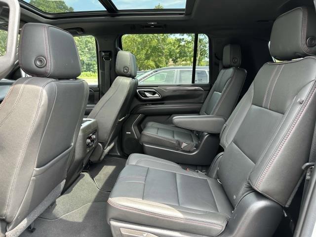 2021 Chevrolet Suburban Vehicle Photo in SAINT JAMES, NY 11780-3219