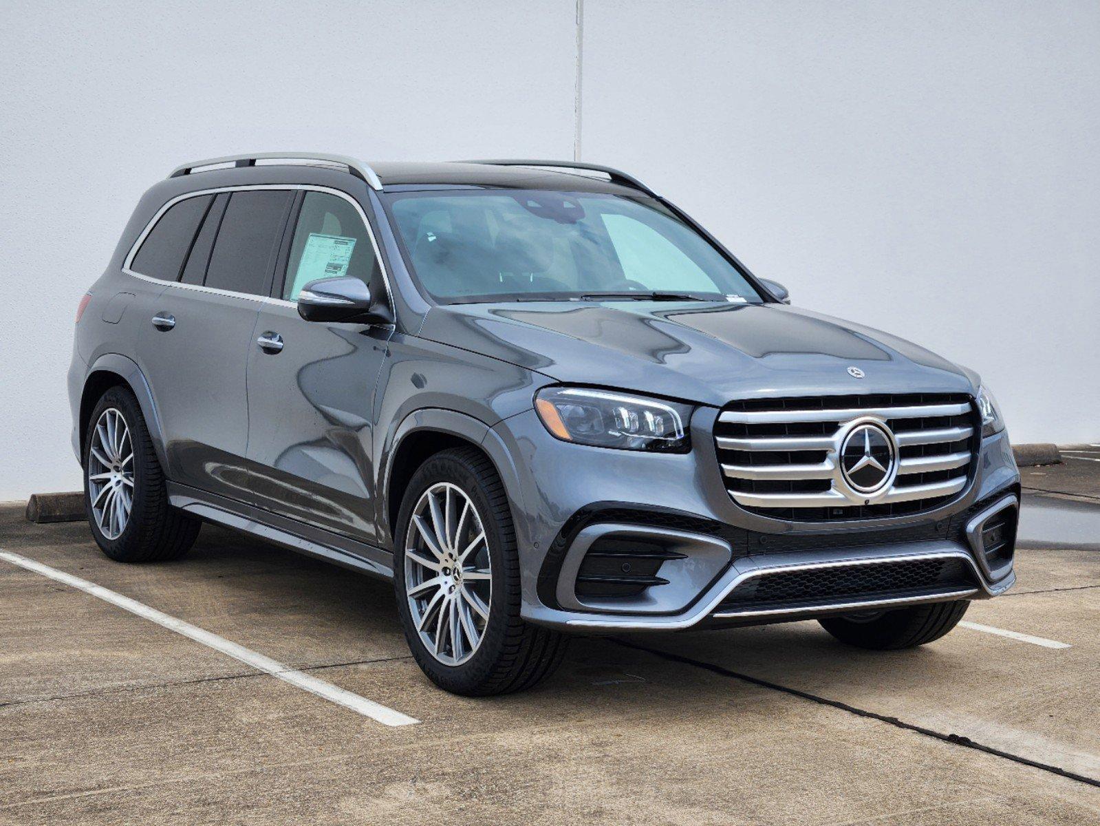 2025 Mercedes-Benz GLS Vehicle Photo in HOUSTON, TX 77079