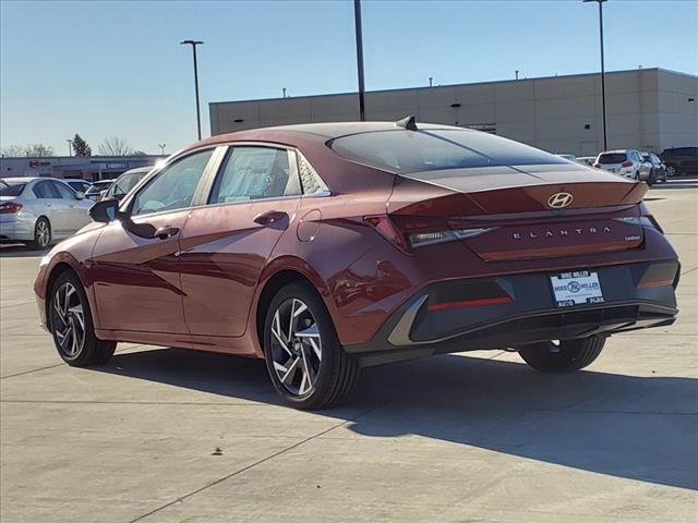 2025 Hyundai ELANTRA Vehicle Photo in Peoria, IL 61615