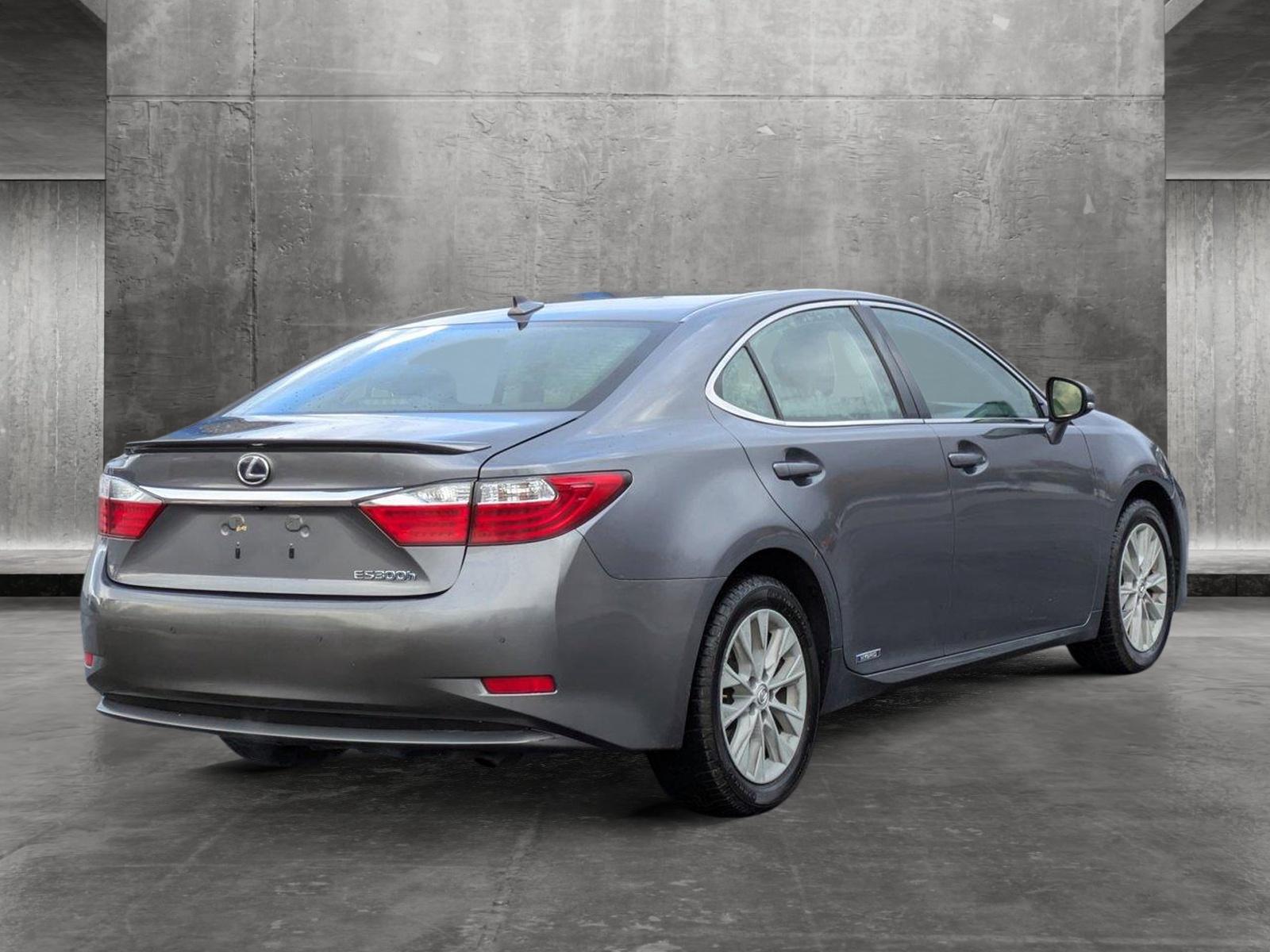 2013 Lexus ES 300h Vehicle Photo in Spokane Valley, WA 99212