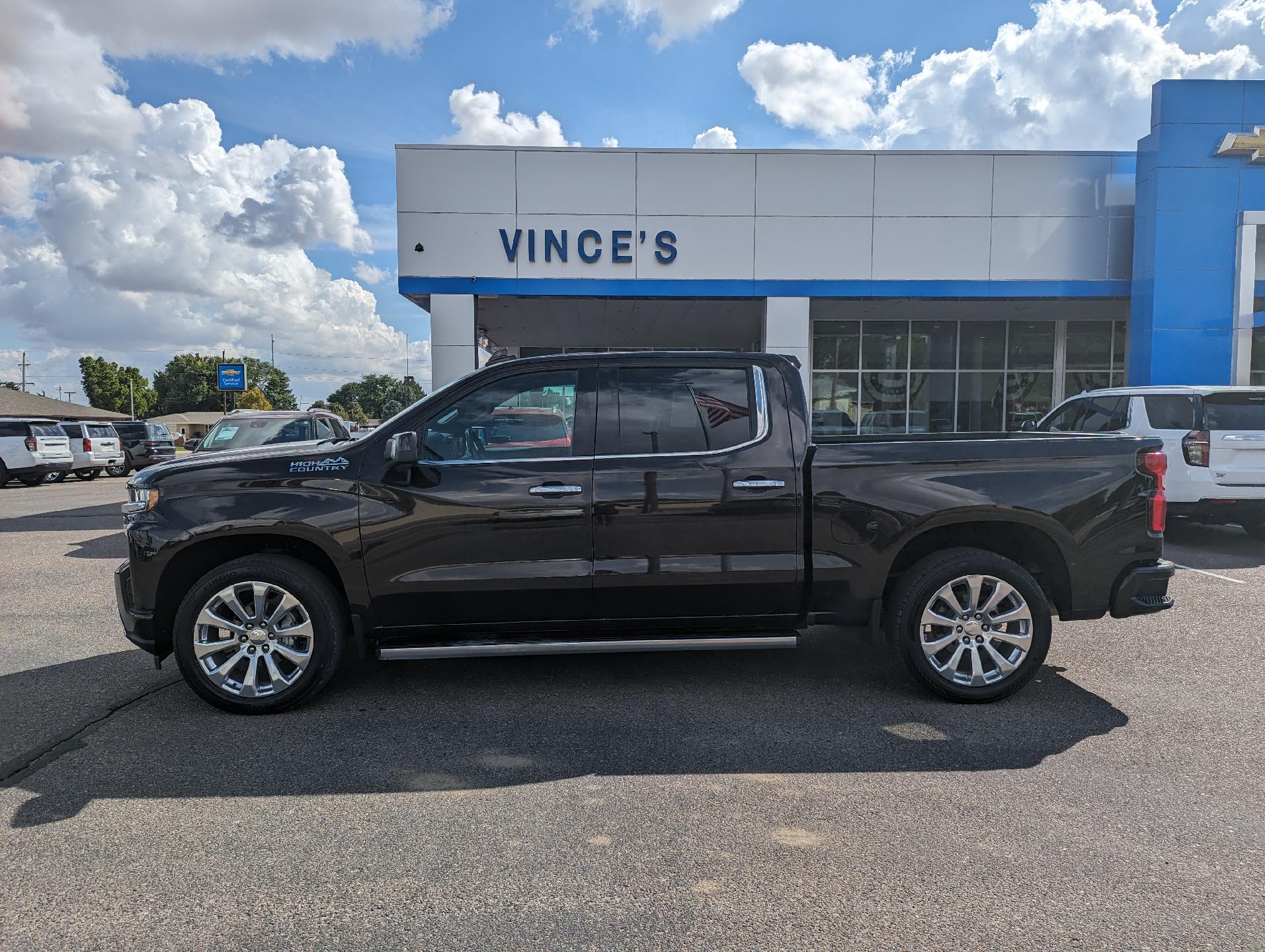 Used 2019 Chevrolet Silverado 1500 High Country with VIN 1GCUYHEL1KZ113157 for sale in Burlington, CO