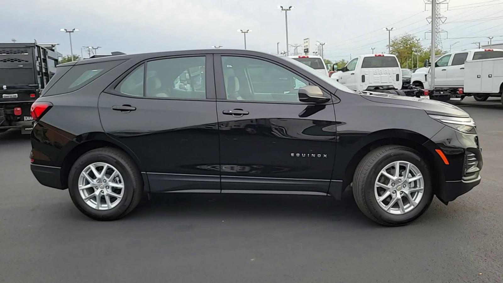 2024 Chevrolet Equinox Vehicle Photo in Plainfield, IL 60586