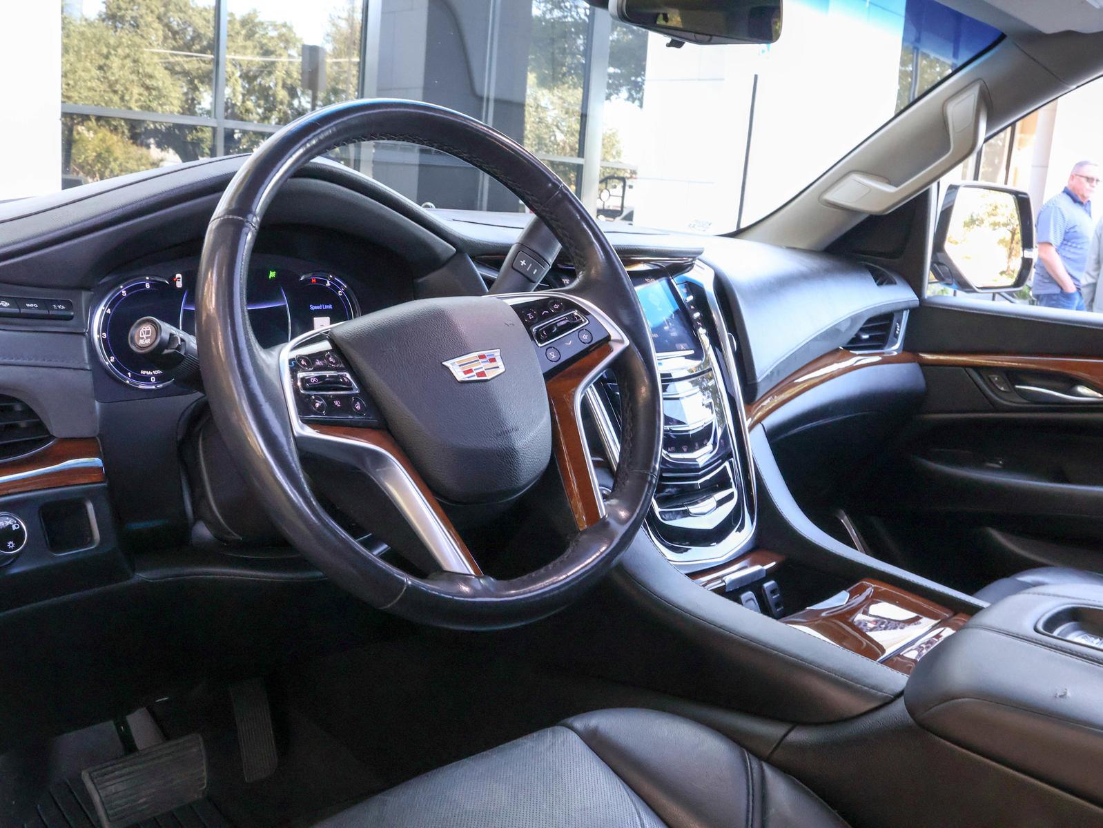 2019 Cadillac Escalade Vehicle Photo in DALLAS, TX 75209-3095