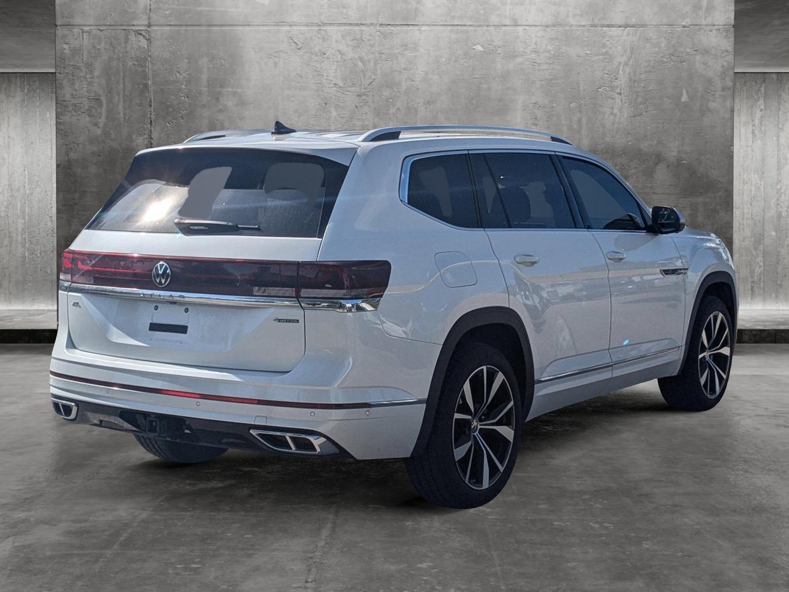 2024 Volkswagen Atlas Vehicle Photo in Coconut Creek, FL 33073