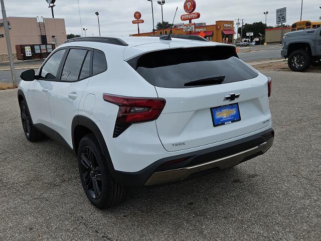 2025 Chevrolet Trax Vehicle Photo in SAN ANGELO, TX 76903-5798