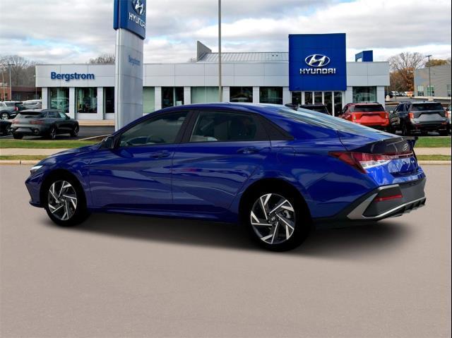 2025 Hyundai ELANTRA Vehicle Photo in Green Bay, WI 54304