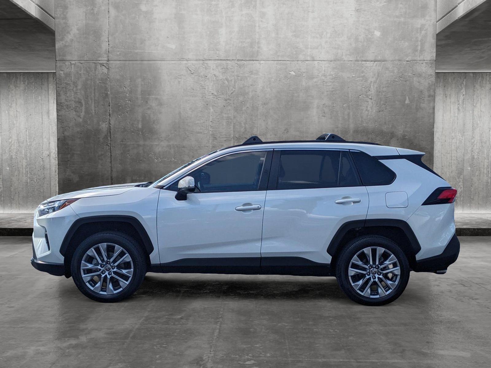 2022 Toyota RAV4 Vehicle Photo in GREENACRES, FL 33463-3207