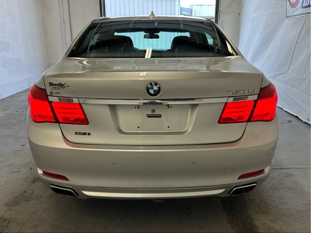 2011 BMW 7 Series Vehicle Photo in RED SPRINGS, NC 28377-1640