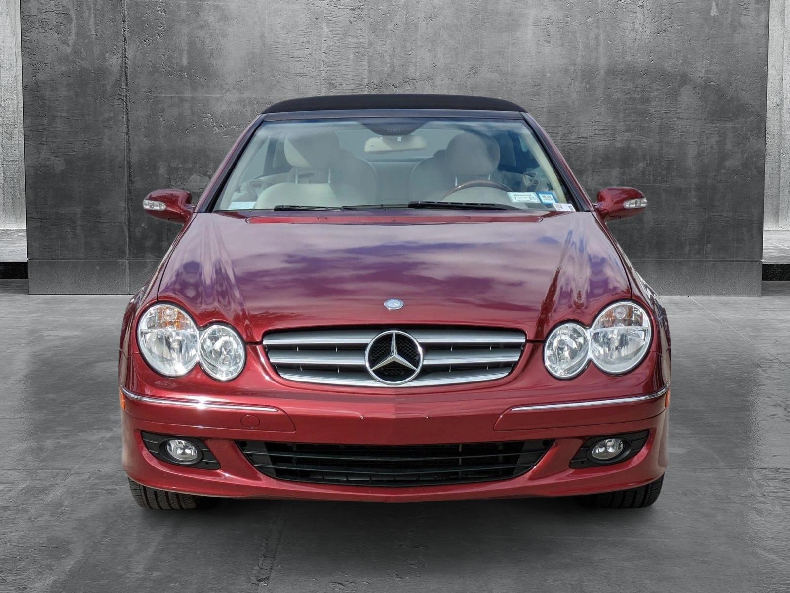 2008 Mercedes-Benz CLK-Class Vehicle Photo in Coconut Creek, FL 33073