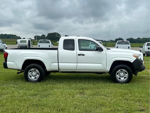 2020 Toyota Tacoma 2WD Vehicle Photo in DUNN, NC 28334-8900