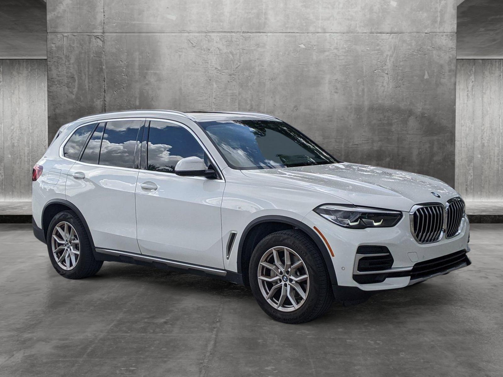 2022 BMW X5 sDrive40i Vehicle Photo in PEMBROKE PINES, FL 33024-6534