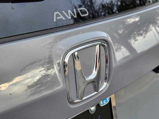 2025 Honda CR-V Hybrid Vehicle Photo in LAWTON, OK 73505