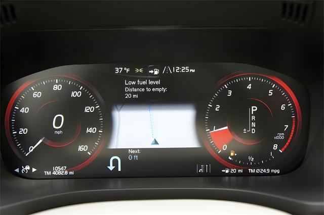 2021 Volvo XC60 Vehicle Photo in Grapevine, TX 76051