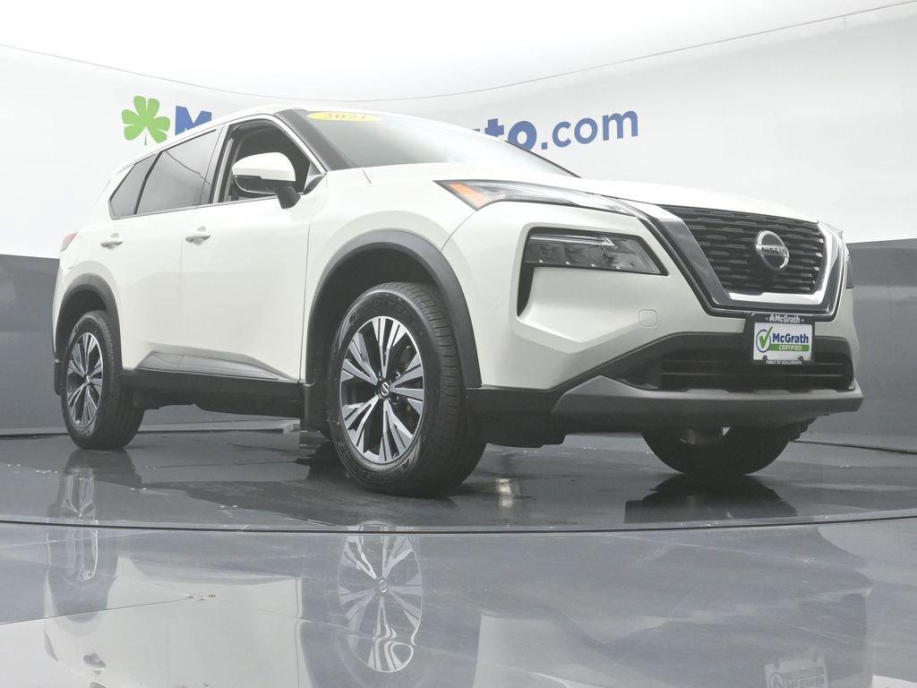 2021 Nissan Rogue Vehicle Photo in Cedar Rapids, IA 52402