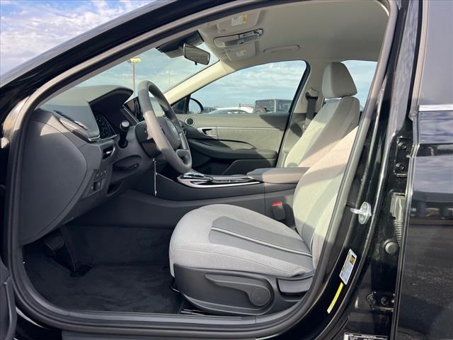 2022 Hyundai SONATA Vehicle Photo in O'Fallon, IL 62269