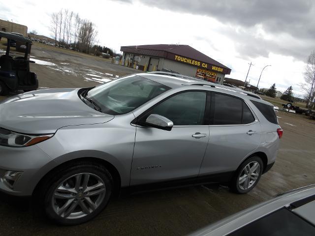 Used 2019 Chevrolet Equinox Premier with VIN 2GNAXYEXXK6252568 for sale in Warroad, Minnesota