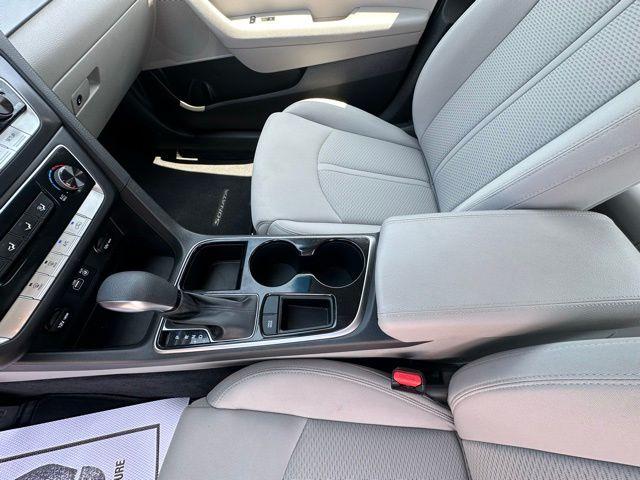 2018 Hyundai SONATA Vehicle Photo in TUPELO, MS 38801-6508