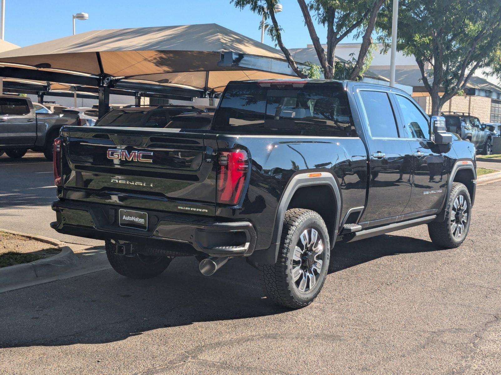 2024 GMC Sierra 2500 HD Vehicle Photo in LONE TREE, CO 80124-2750