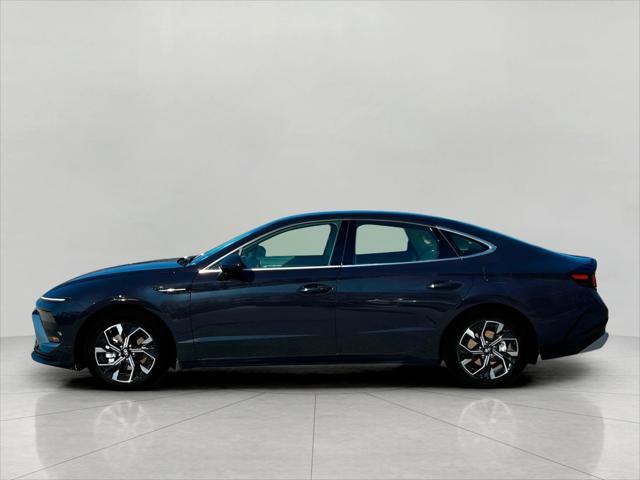 2024 Hyundai SONATA Vehicle Photo in Green Bay, WI 54304