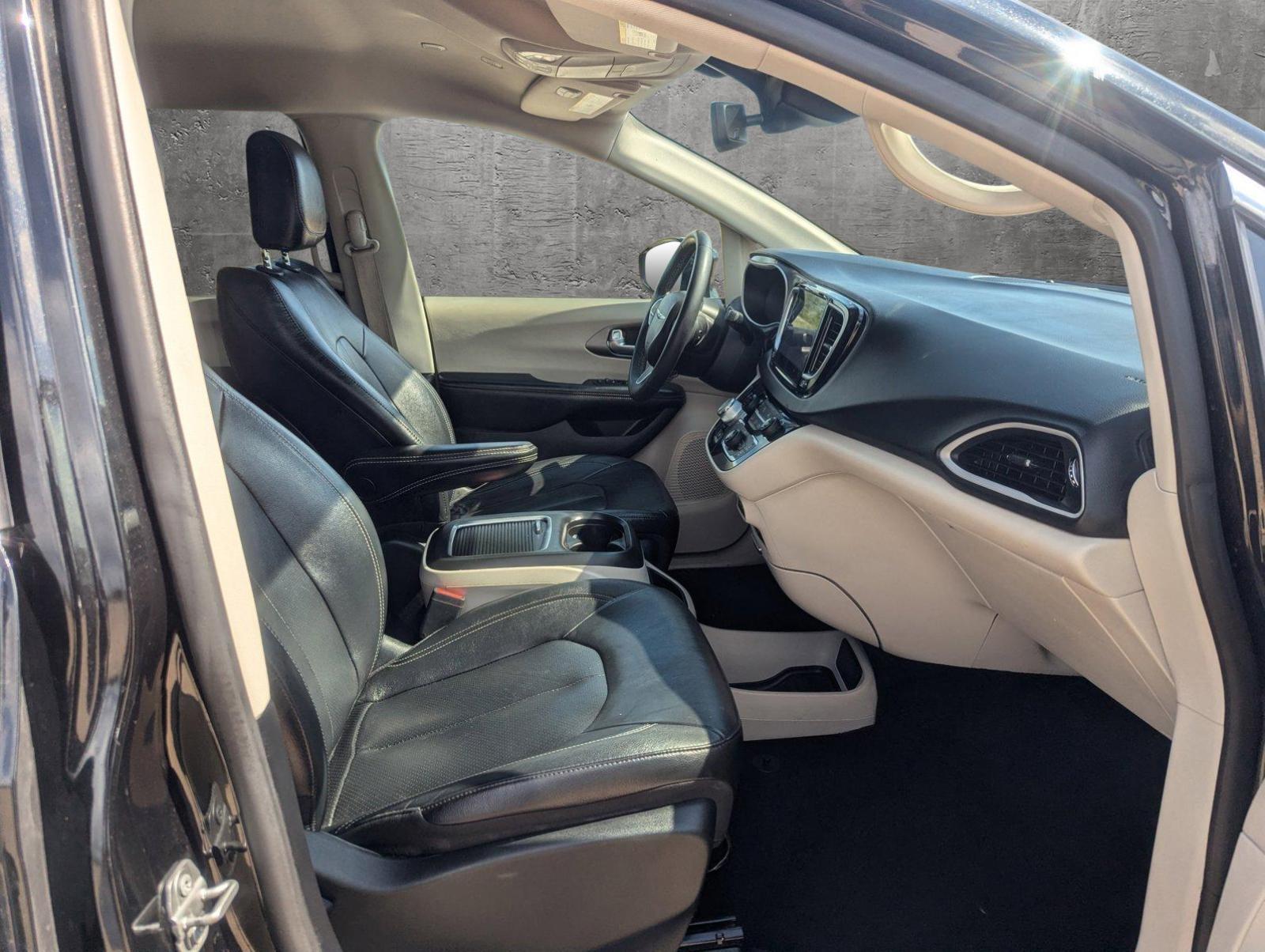 2022 Chrysler Pacifica Vehicle Photo in CORPUS CHRISTI, TX 78412-4902