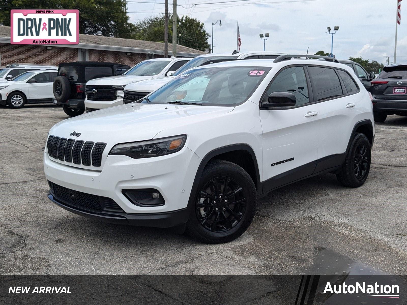 2023 Jeep Cherokee Vehicle Photo in Pembroke Pines, FL 33027