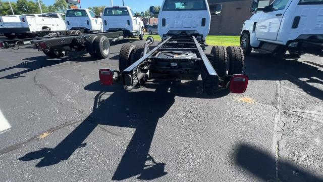 2023 Chevrolet Silverado Chassis Cab Vehicle Photo in INDIANAPOLIS, IN 46227-0991