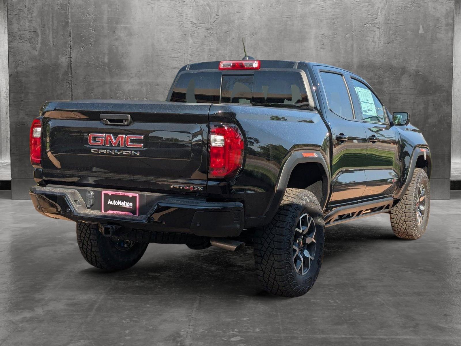 2024 GMC Canyon Vehicle Photo in LONE TREE, CO 80124-2750