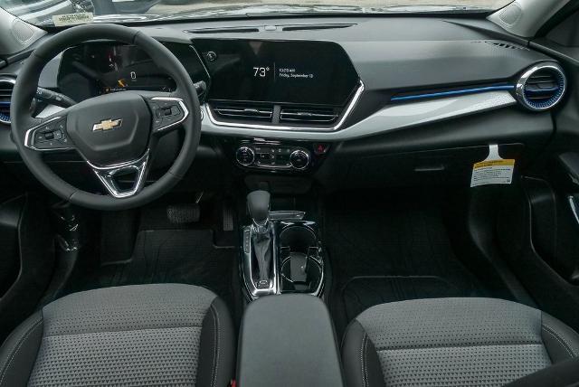 2025 Chevrolet Trax Vehicle Photo in VENTURA, CA 93003-8585