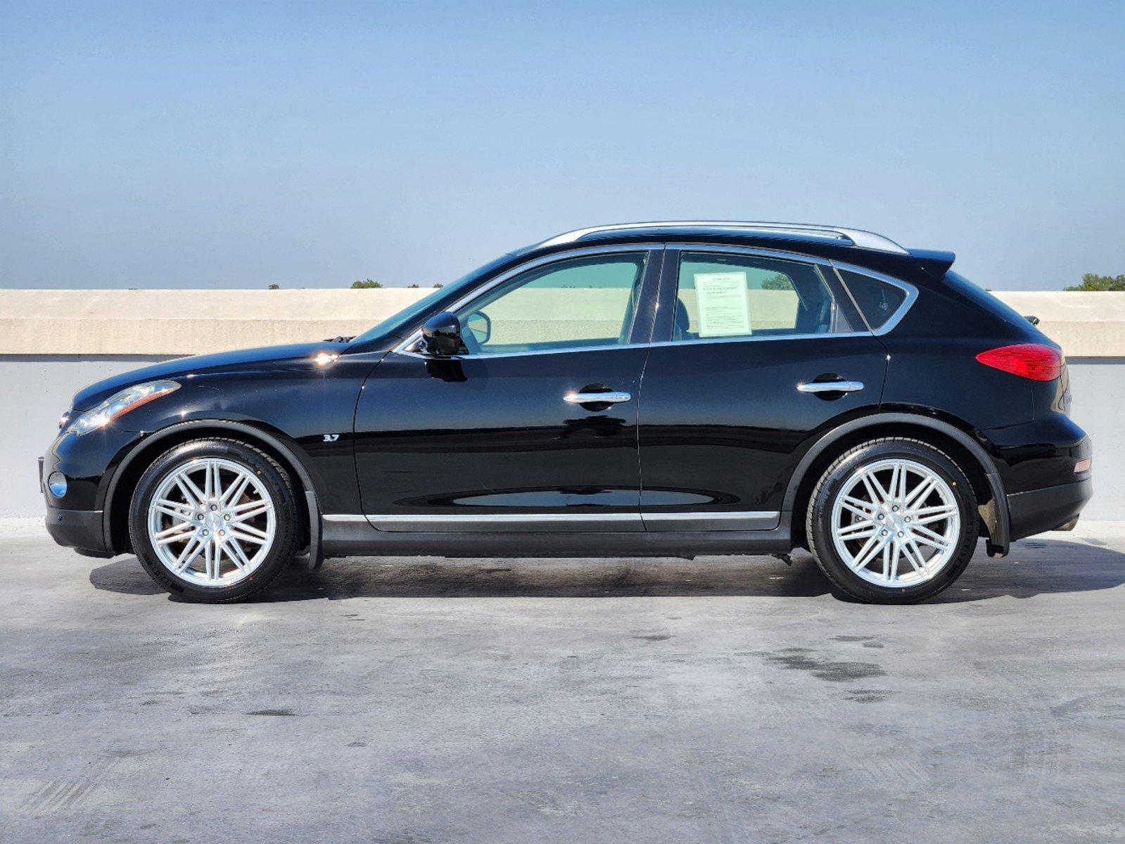 2015 INFINITI QX50 Vehicle Photo in DALLAS, TX 75209