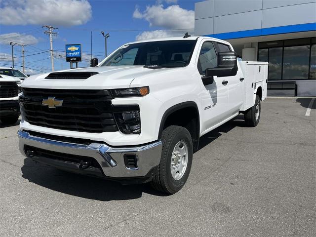 2024 Chevrolet Silverado 2500 HD Vehicle Photo in ALCOA, TN 37701-3235