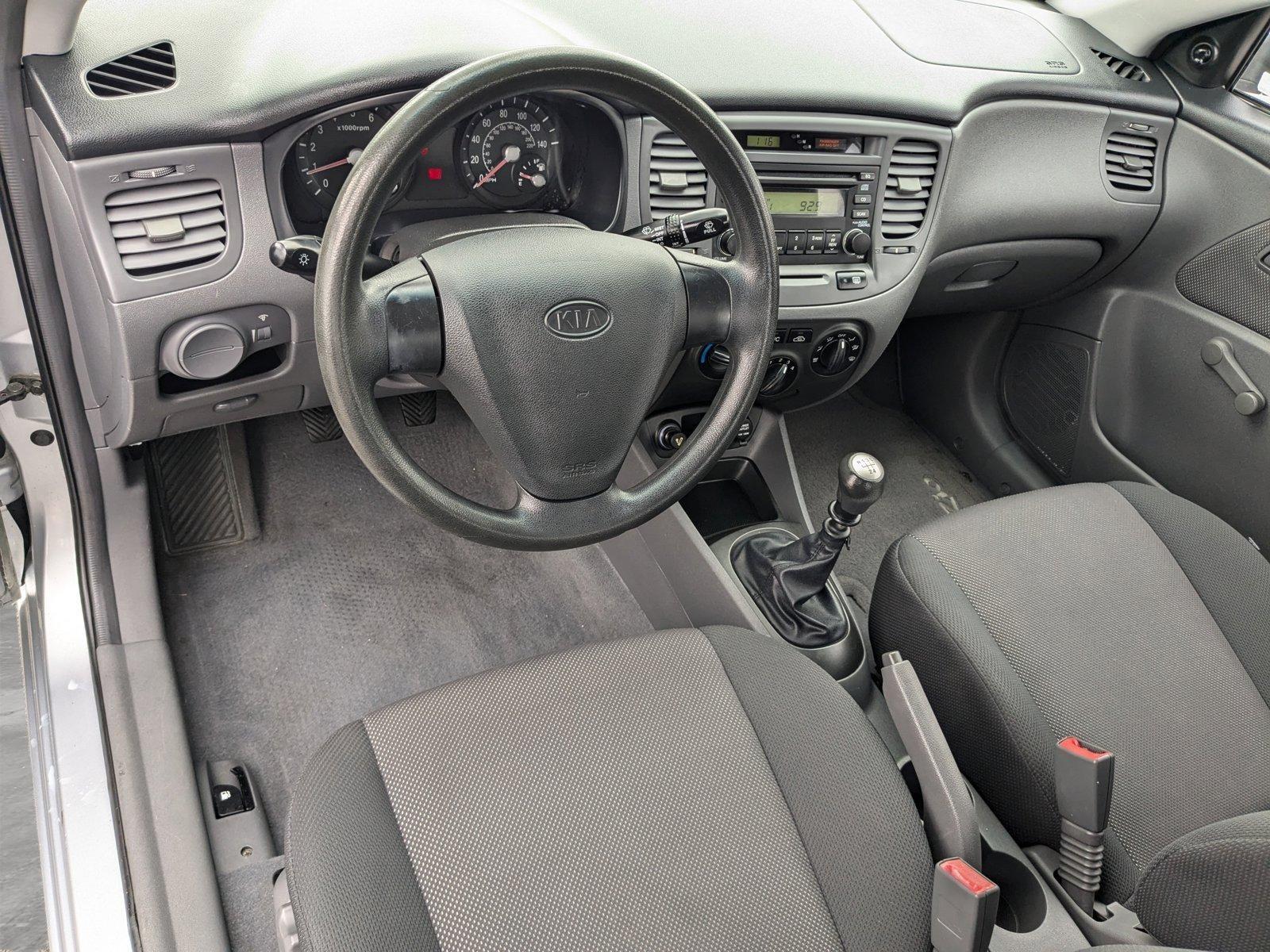 2006 Kia Rio Vehicle Photo in Spokane Valley, WA 99212