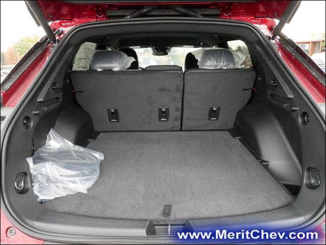 2025 Chevrolet Equinox EV Vehicle Photo in MAPLEWOOD, MN 55119-4794