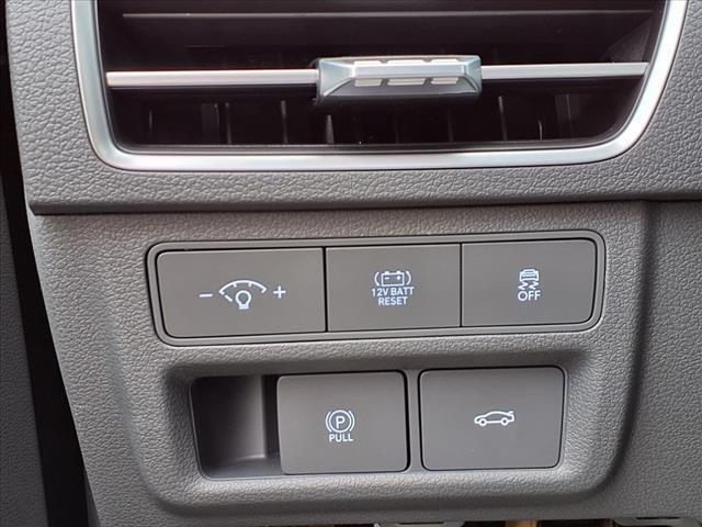 2025 Hyundai SONATA Hybrid Vehicle Photo in Peoria, IL 61615