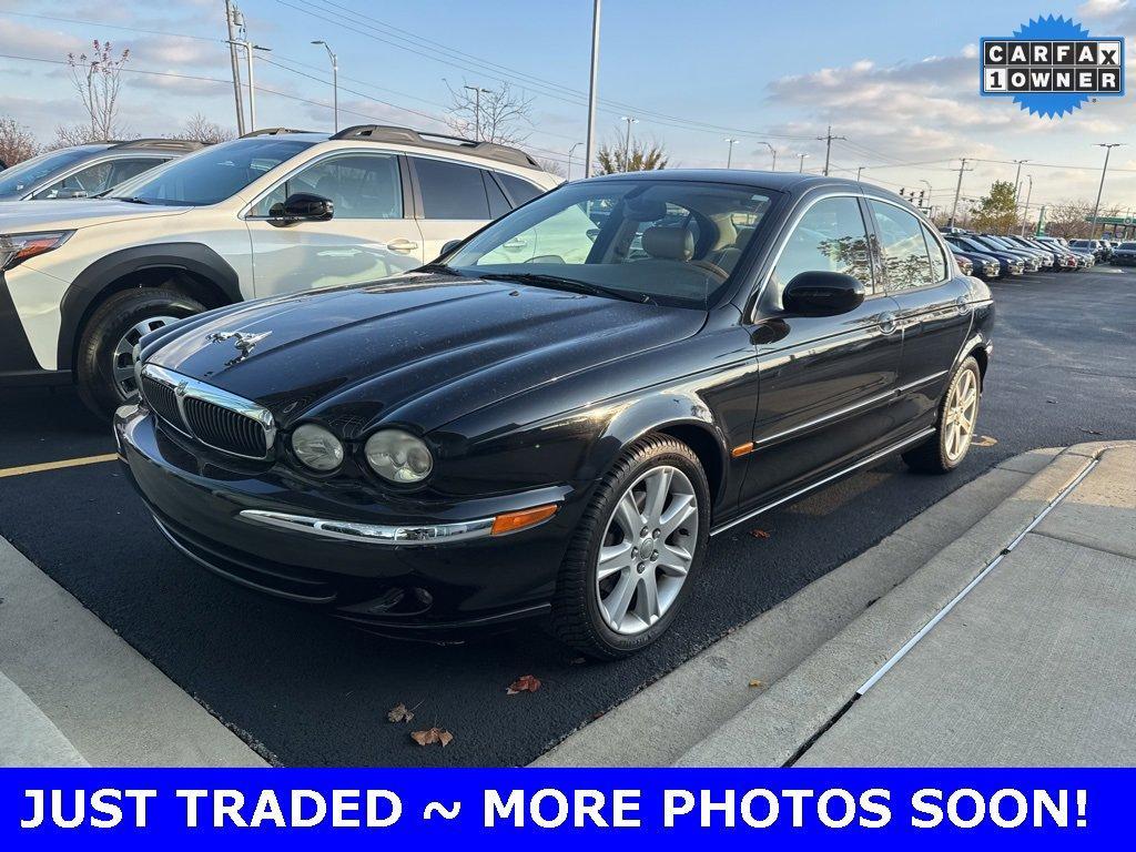 2003 Jaguar X-TYPE Vehicle Photo in Saint Charles, IL 60174