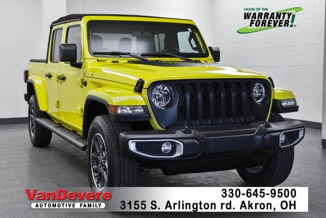 2023 Jeep Gladiator Vehicle Photo in Akron, OH 44312