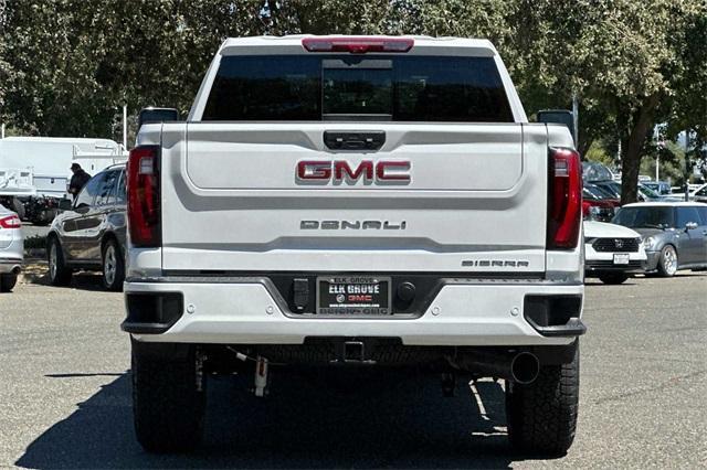 2024 GMC Sierra 2500 HD Vehicle Photo in ELK GROVE, CA 95757-8703