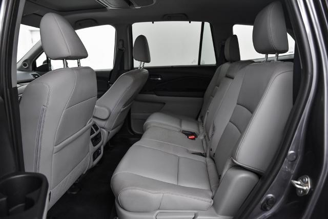 2020 Honda Pilot Vehicle Photo in Akron, OH 44312