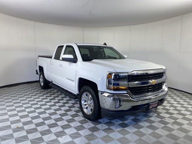 2017 Chevrolet Silverado 1500 Vehicle Photo in MEDINA, OH 44256-9001