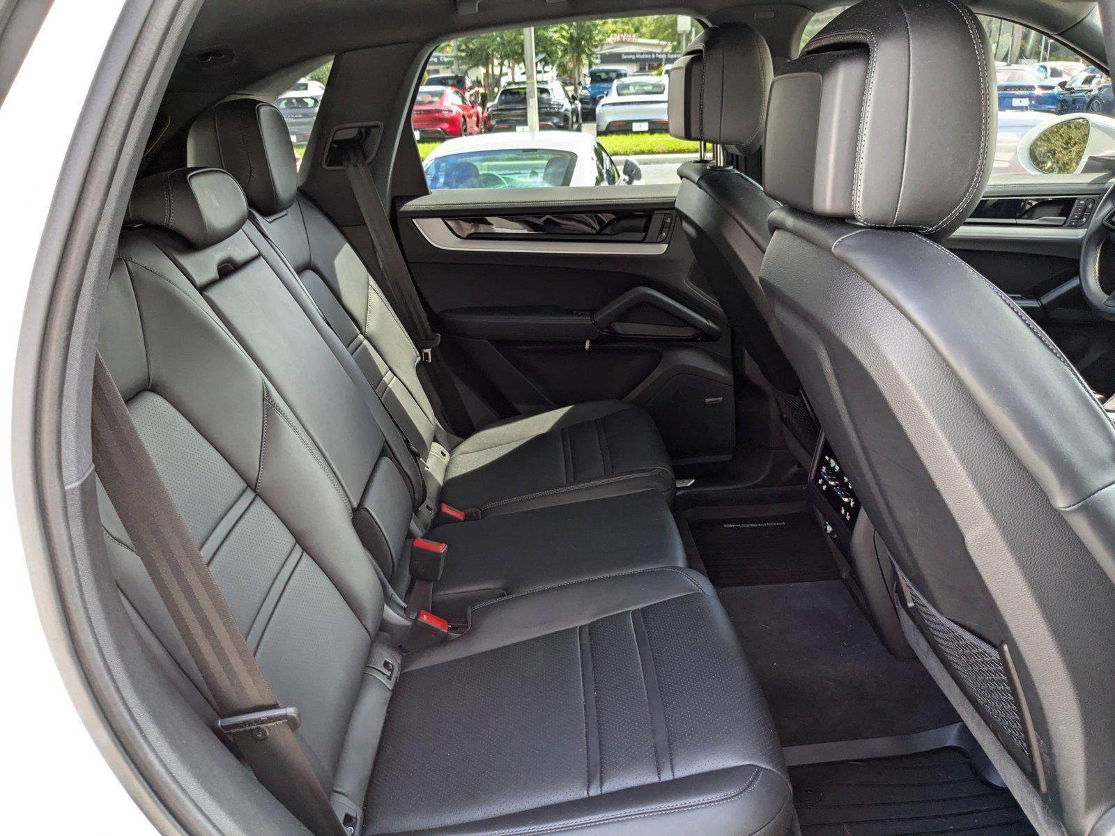 2024 Porsche Cayenne Vehicle Photo in Maitland, FL 32751