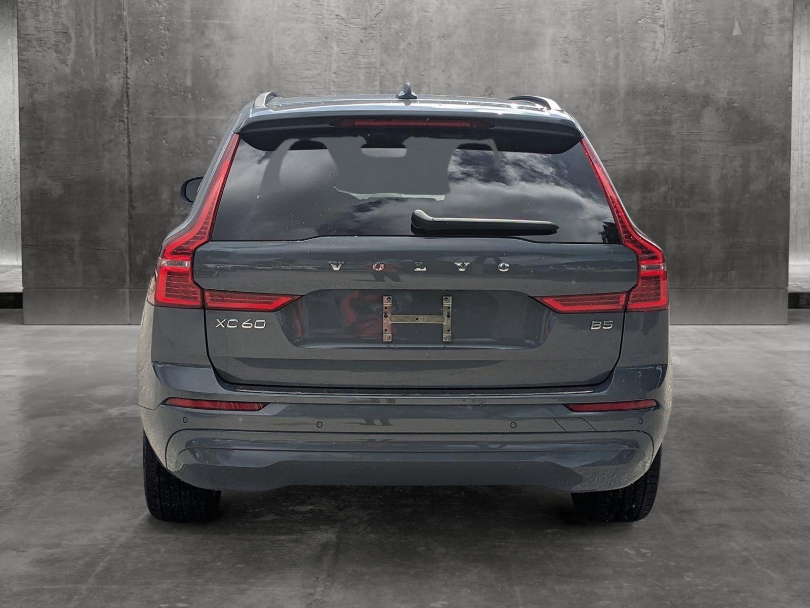 2022 Volvo XC60 Vehicle Photo in GREENACRES, FL 33463-3207