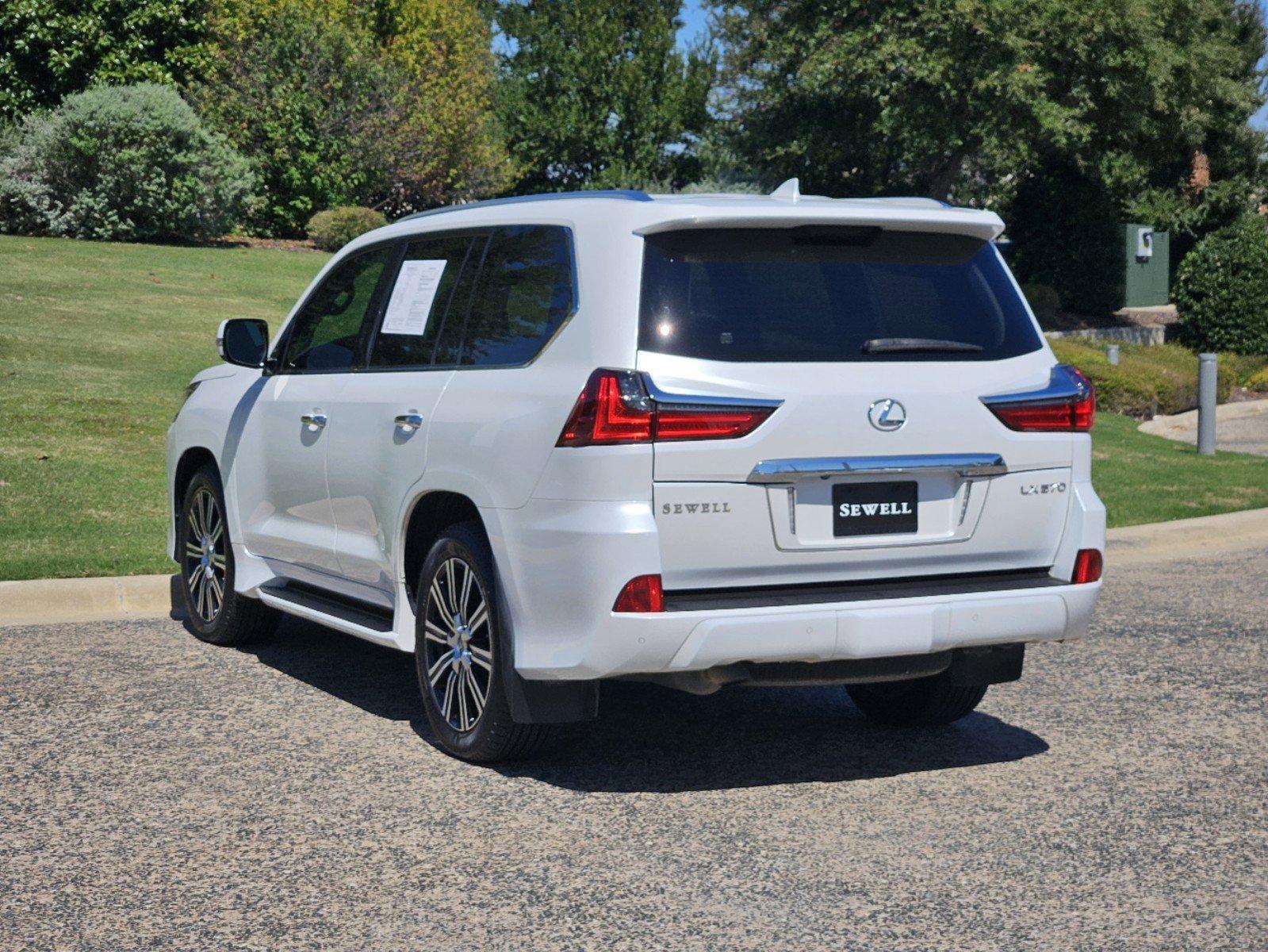 2020 Lexus LX 570 Vehicle Photo in FORT WORTH, TX 76132