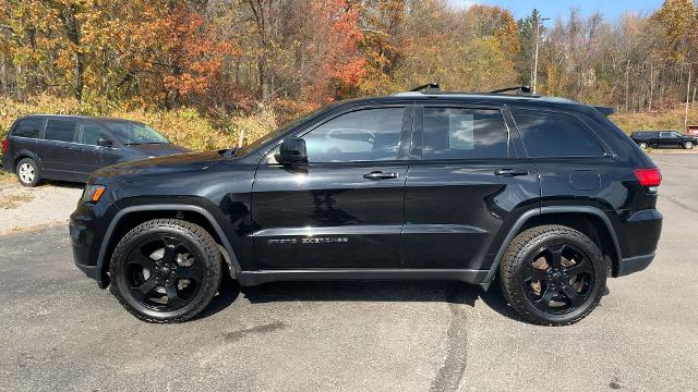 2018 Jeep Grand Cherokee Vehicle Photo in MOON TOWNSHIP, PA 15108-2571